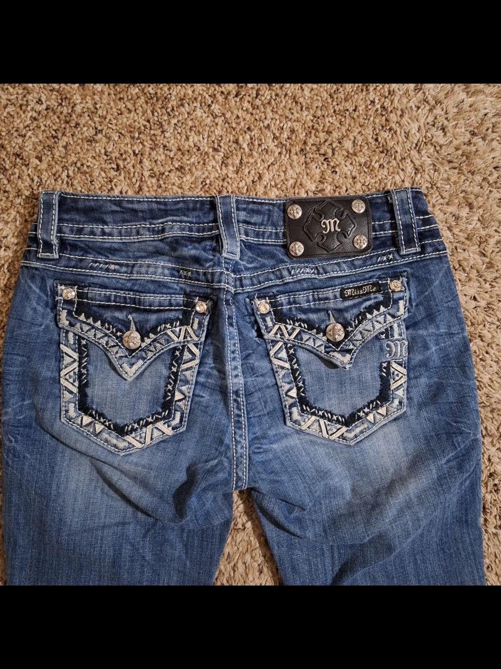 Miss Me Signature Capri Shorts Embroidered Bling Denim Size 28